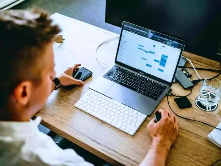 كيف تبدأ عملك الخاص في عام 2022 (دليل خطوة بخطوة)