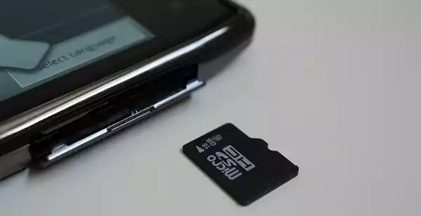 إصلاح بطاقة SD تالفة باستخدام هاتفك بدون كمبيوتر