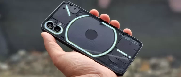 مراجعة هاتف Nothing Phone 1