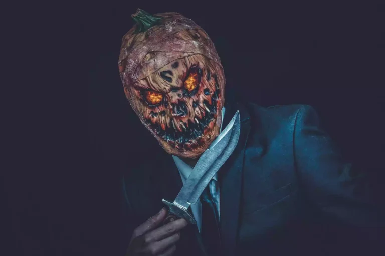 أفضل 10 أفلام هالوين لمشاهدتها مجانًا في عام 2022