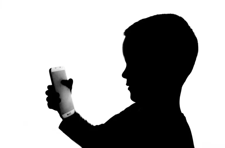 كيفية اختيار أفضل ألعاب الفيديو للأطفال: نصائح للآباء والأمهات