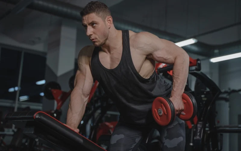 كيفية بناء العضلات دون تناول المكملات؟