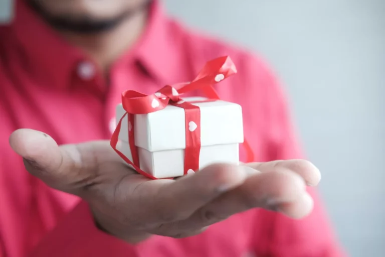 اختيار أفضل الهدايا للرجال للتعبير عن المشاعر والحب