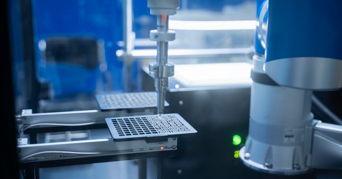 روبوتات مجهرية تحاكي حركة الكائنات الحية بدون برمجيات أو عقل إلكتروني