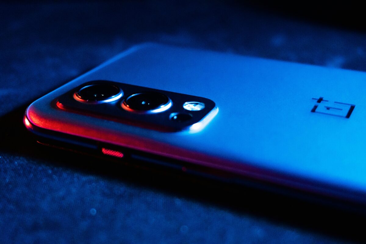 مايكروسوفت تتخلى عن SMS 2FA: نهاية عصر الاحتيال؟