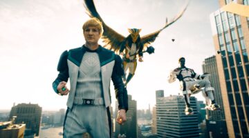 مسلسل ‘فوانيس’ يعيد تشكيل هرم القوى في عالم جيمس غان السينمائي لـ DC