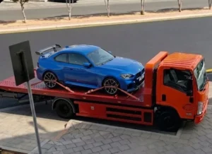 سطحة أبحر الشمالية: الحل الأسرع والأكثر أماناً لنقل وسحب المركبات في شمال جدة