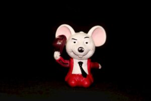 Mouse: P.I. For Hire: عودة إلى الماضي بلمسة مستقبلية