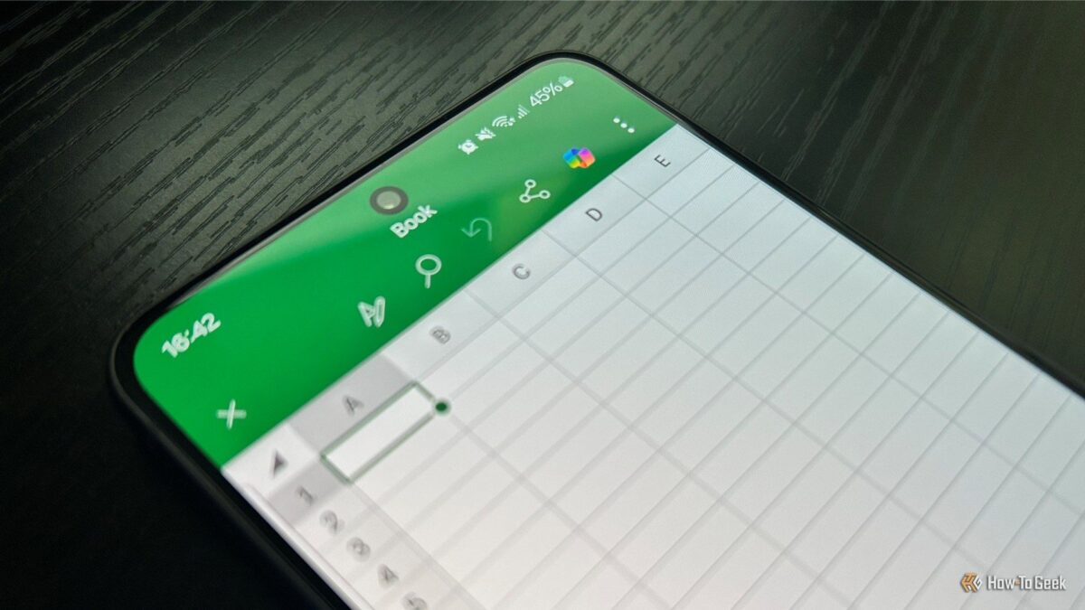 إكسل على الجوال: كيف حوّلت ميزة 'عرض البطاقات' التجربة من إحباط إلى فعالية؟