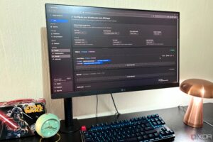 NotebookLM والمعيار الذهبي للبحث بالذكاء الاصطناعي: مقارنة مع البدائل ذاتية الاستضافة